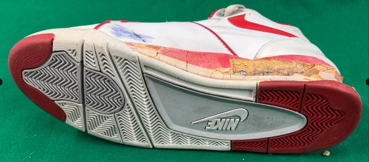 Sole of the sneaker showing midsole wear